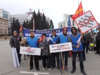 И стар и млад на митинг, как раньше на парад!