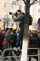 Внимательно следя за Первомаем