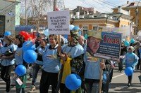 Не надо плача, не надо мата! Решительно требуй роста зарплаты!