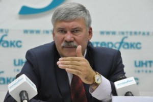 По миграционному законодательству тренер Дик Адвокат не мог работать в России