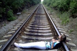 Увеличение безработицы на 1% равно увеличению самоубийств на 4%