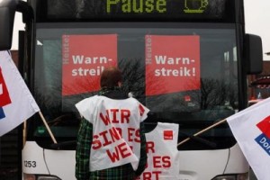 В Германии снова бастует общественный сектор