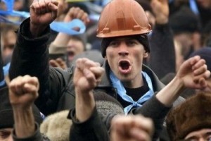 В Алма-Ате прошел запрещенный митинг памяти жертв Жанаозена