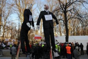 "Солидарность" протестует против повышения пенсионного возраста