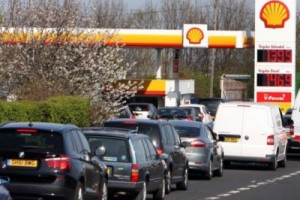 Забастовка еще не началась, а в стране уже топливный коллапс