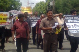Персонал университетов Шри-Ланки требует справедливости