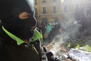 Забастовка полицейских в Боливии приобретает все больший размах