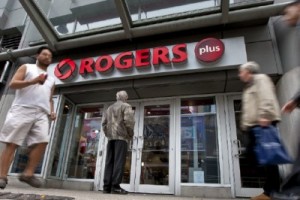 Одна из крупнейших канадских компаний сокращает персонал