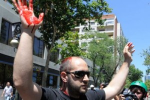 «Черный марш» привел к 76 пострадавшим