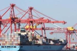 Докеры Нью-Йорка и Нью-Джерси угрожают забастовкой