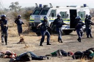 Бастующие шахтеры в ЮАР нарушили закон времен апартеида