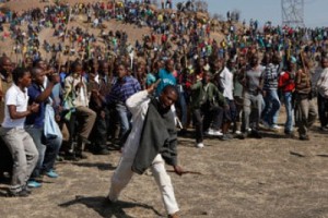 В ЮАР новые и новые шахтеры присоединяются к протестам