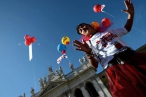 Итальянцы напоминают: "Труд прежде всего"