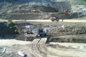 Строители Параван ГЭС объявили забастовку