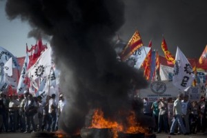 Глава Аргентины назвала 24-х часовую национальную забастовку попыткой шантажа