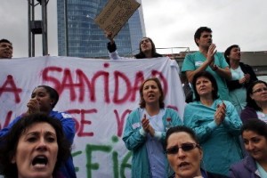 Медики Мадрида бастуют против кризисных сокращений