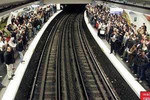 Афины и Лондон в подземной блокаде