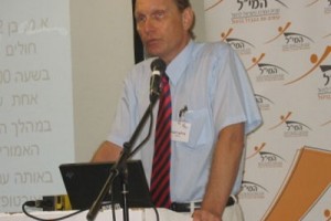 Лидер израильского профсоюза медиков начал голодовку