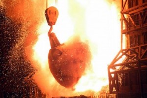 На финском сталелитейном заводе бастуют в поддержку поляков