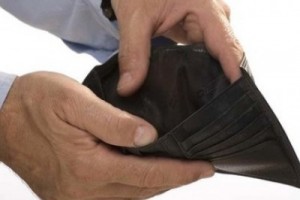 Россиянам стали чаще задерживать зарплату