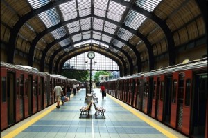 Афинское метро вновь остановится из-за забастовки