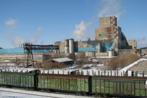 На АЦБК начались сокращения, работники готовы протестовать