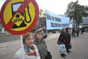 Цены на бензин - под контроль государства