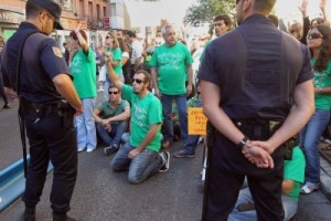 В Мадриде тысячи учителей вышли на демонстрацию