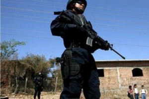 В Мексике детей будут учить только под охраной полиции