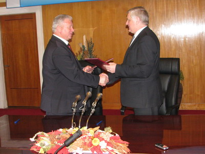 ФНПР и Конфедерация свободных профсоюзов Латвии подписали Договор о сотрудничестве