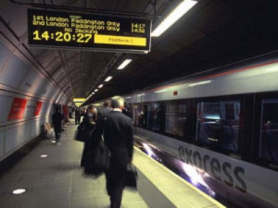 В Лондоне бастуют служащие Хитроу-экспресс