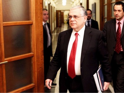 Греция получила кредит за счет рабочих и пенсионеров