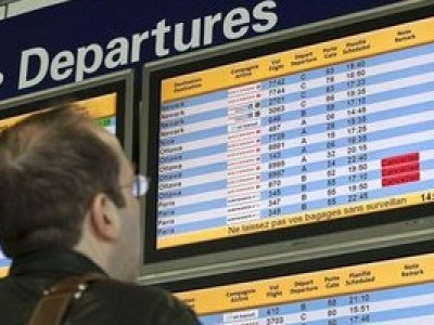 Французские аэропорты вернулись к работе