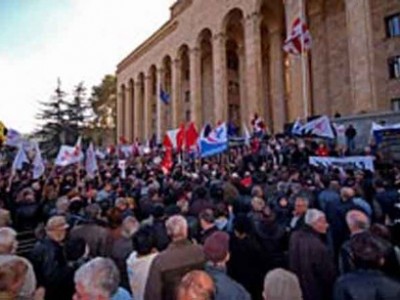 Грузинские профсоюзы настойчиво требуют внести ряд изменений в трудовое законодательство