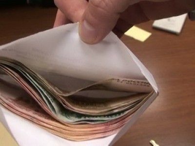 Половина россиян готова работать за «неофициальную» зарплату Половина россиян готова работать за «неофициальную» зарплату