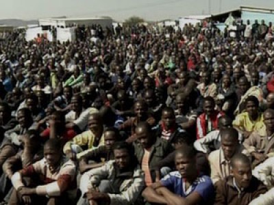 Бастующие шахтеры в ЮАР отказываются выходить на работу