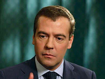 Президент дал властям ряд поручений, призванных решить проблемы рынка труда