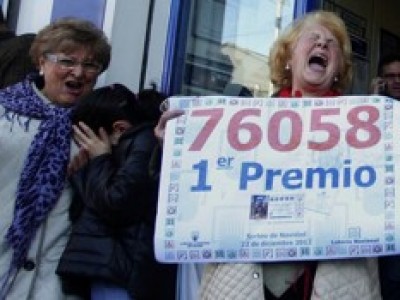 Полиция Бангладеш применила резиновые пули и слезоточивый газ против участников забастовки