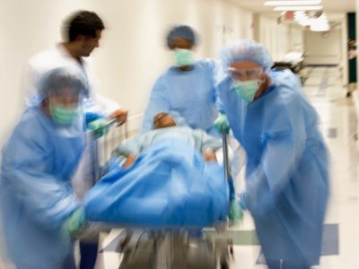 В операционные Израиля перестали поставлять бинты