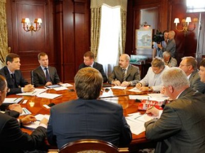 Президент Медведев, председатель Шмаков, президент Кравченко и... другие лица