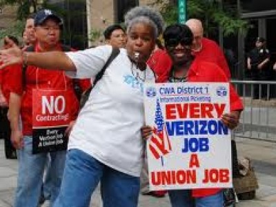 Бастуют работники американского телекома