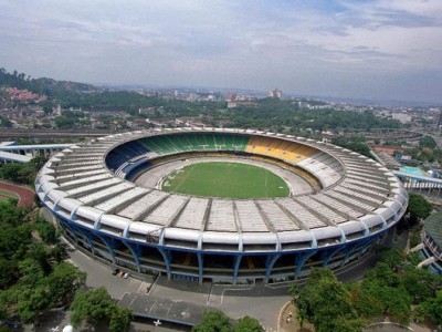 Строители стадиона, где пройдет чемпионат мира по футболу объявили забастовку