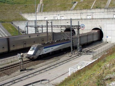 Бастующих французов хотят заменить британцами