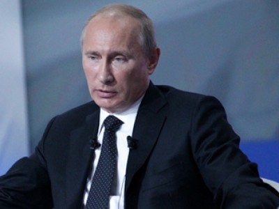 Путин пообещал врачам учителям и военным денег и жилья