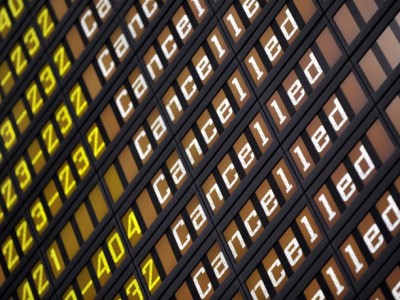 Суд запретил греческим авиадиспетчерам бастовать