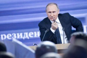 Владимир Путин назвал проблемой падение реальных доходов населения