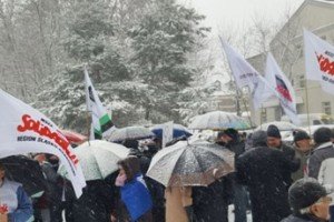 Персонал польской больницы угрожает забастовкой