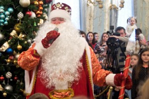 Яркая. Новогодняя. Наша