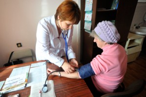 Депутаты гоняются за врачами с миллионом рублей