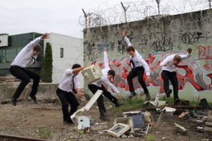 5 жутких смертей от переработок